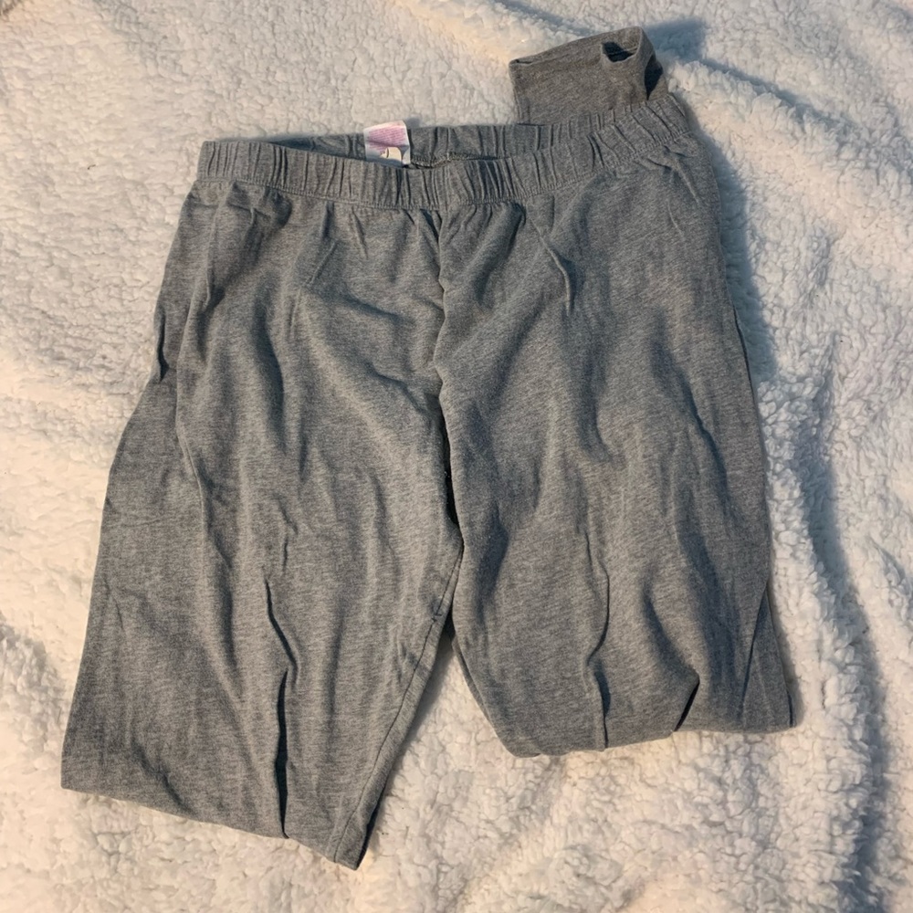 grey leggings